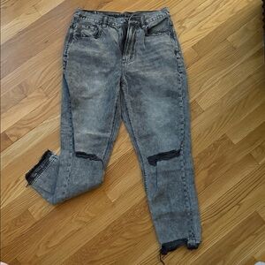 American Eagle Outfitters Black Distressed Ankle Jeans